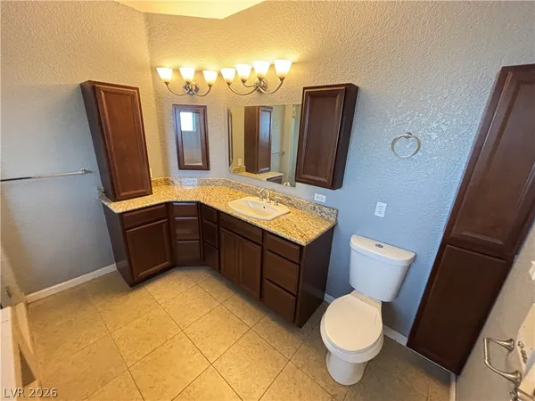 $1,995 | 5140 Edna Avenue, Las Vegas, NV 89146