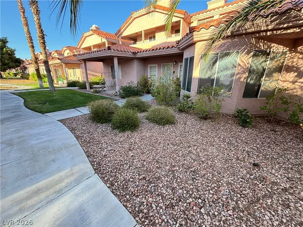 $1,995 | 5140 Edna Avenue, Las Vegas, NV 89146