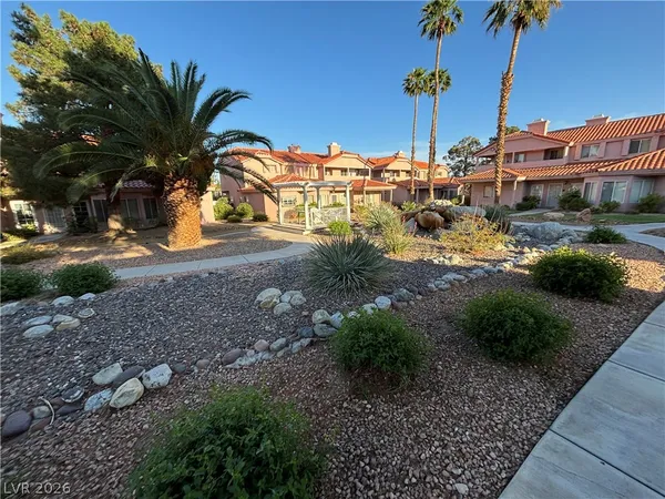 $1,995 | 5140 Edna Avenue, Las Vegas, NV 89146