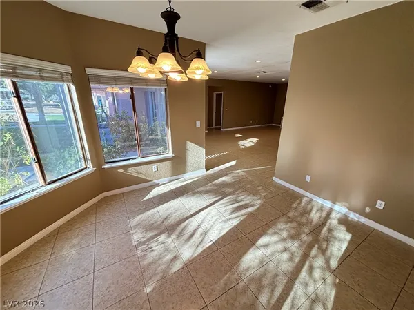 $1,995 | 5140 Edna Avenue, Las Vegas, NV 89146