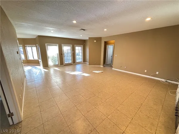 $1,995 | 5140 Edna Avenue, Las Vegas, NV 89146