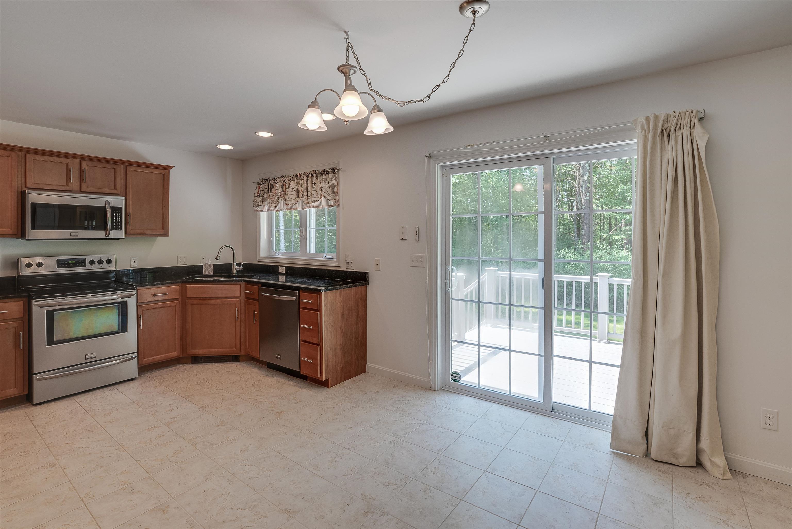 35 Regency Court Rochester, NH 03867 - Photo 21 of 25