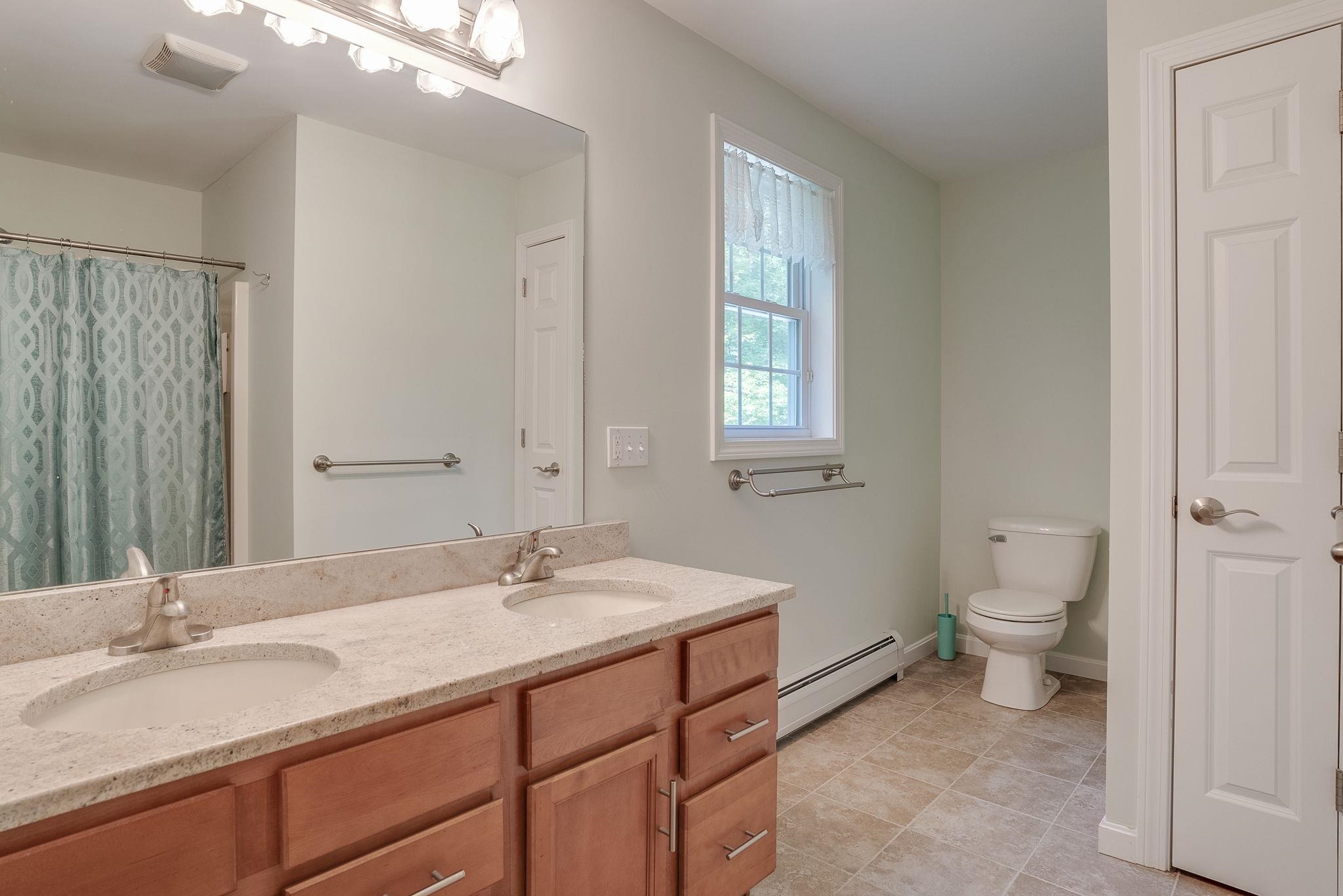 35 Regency Court Rochester, NH 03867 - Photo 7 of 25