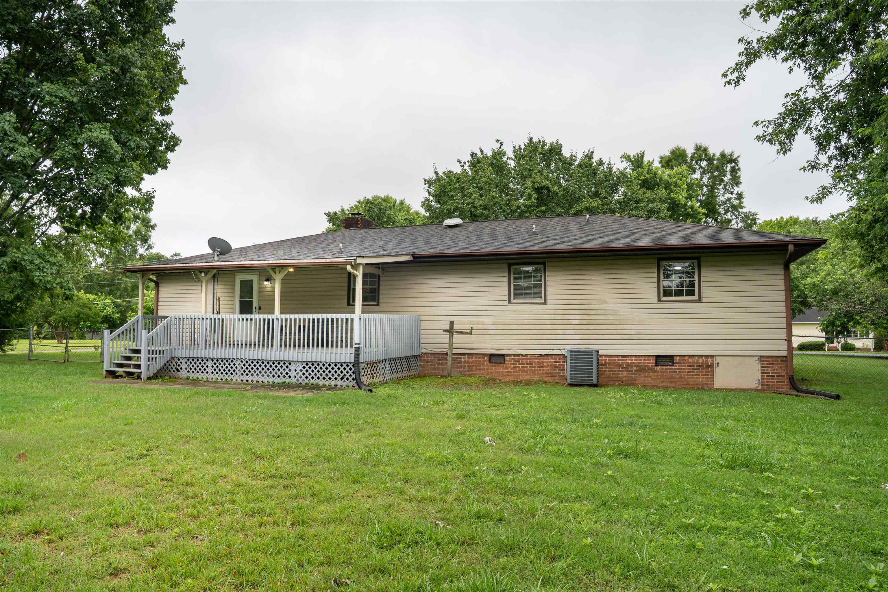 143 Burns Road Spartanburg, SC 29307 - Photo 36 of 36 Gallery Image 36