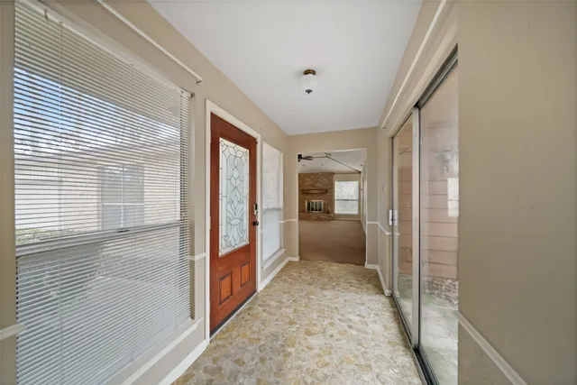 a view of a big room with an empty space