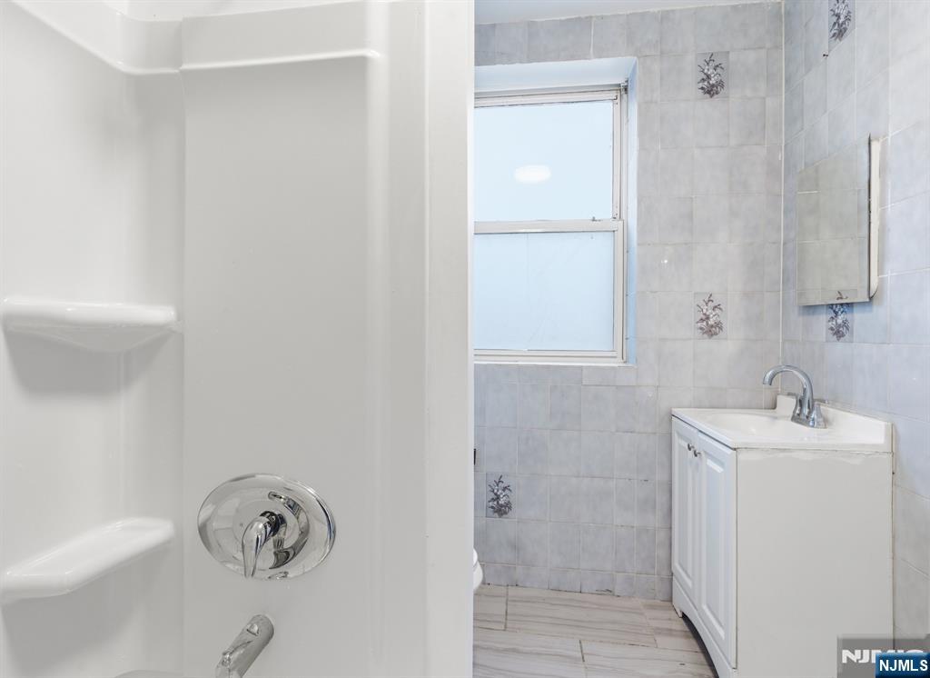 5 Elm Street, Unit 3 Newark, NJ 07102 - Photo 12 of 15