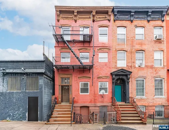 $2,100 | 5 Elm Street, Unit 3, Newark, NJ 07102