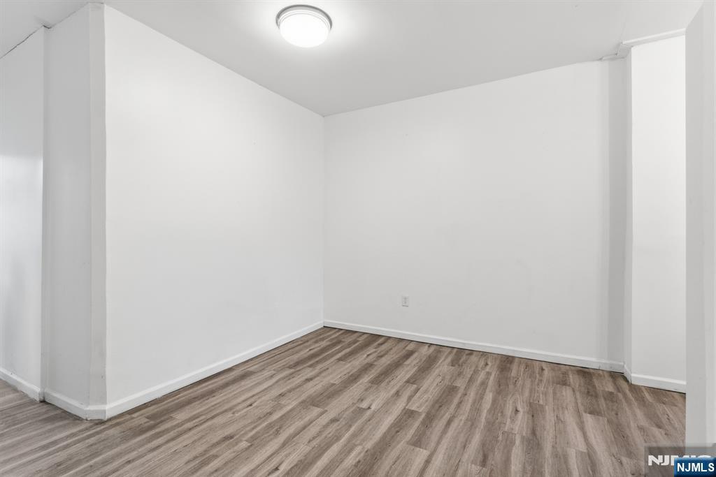 5 Elm Street, Unit 3 Newark, NJ 07102 - Photo 3 of 15