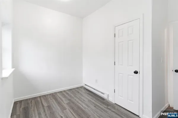 $2,100 | 5 Elm Street, Unit 3, Newark, NJ 07102