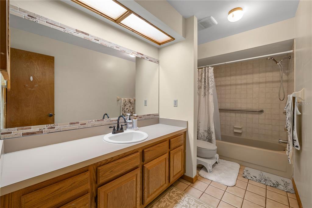 16625 Indian Mound Road Tampa, FL 33618 - Photo 21 of 40