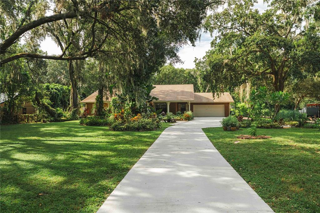 16625 Indian Mound Road Tampa, FL 33618 - Photo 3 of 40