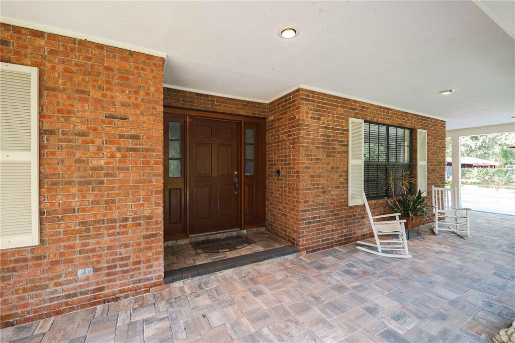 16625 Indian Mound Road Tampa, FL 33618 - Photo 5 of 40