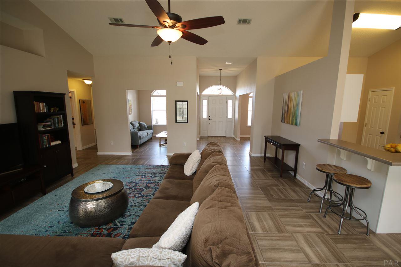2577 Crescent Road Navarre, FL 32566 - Photo 4 of 50 walls & baseboards all neutrals Feb. 2016.