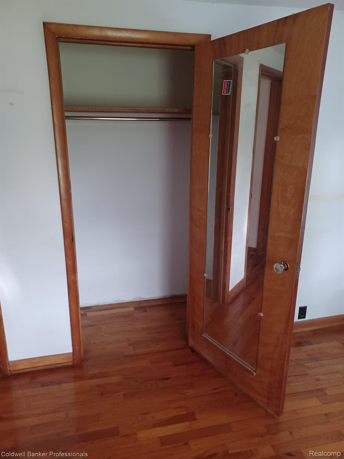 4362 Millis Road North Branch, MI 48461 - Photo 28 of 34 Gallery Image 28