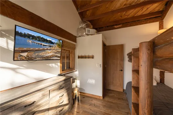$799,900 | 1370 Calgary Drive, Lake Arrowhead, CA 92352