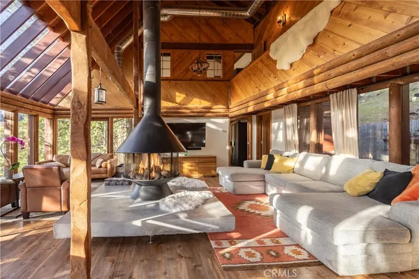 $799,900 | 1370 Calgary Drive, Lake Arrowhead, CA 92352