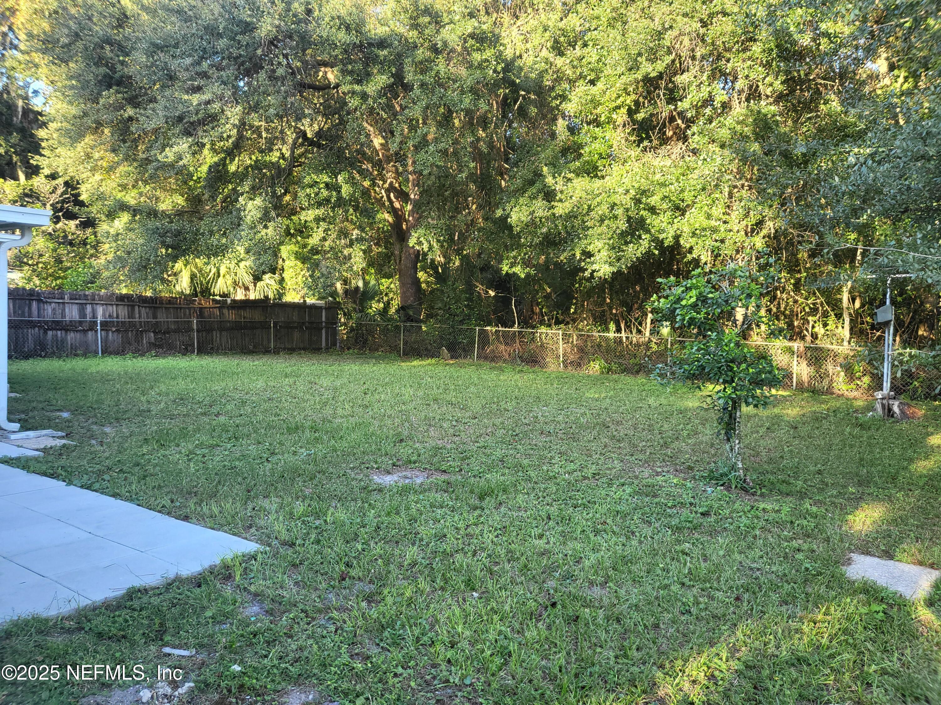 3153 Kline Road Jacksonville, FL 32246 - Photo 32 of 35 20241012_174720