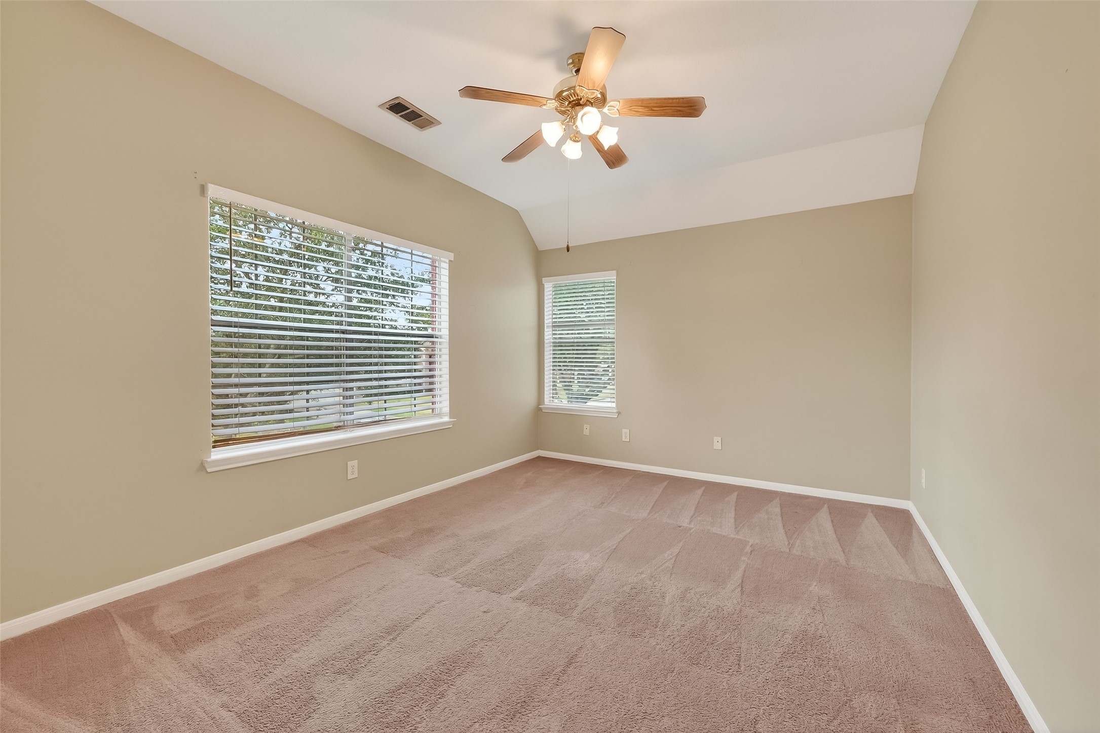16639 Village View Trail Sugar Land, TX 77498 - Photo 33 of 50 a view of an empty room with a window