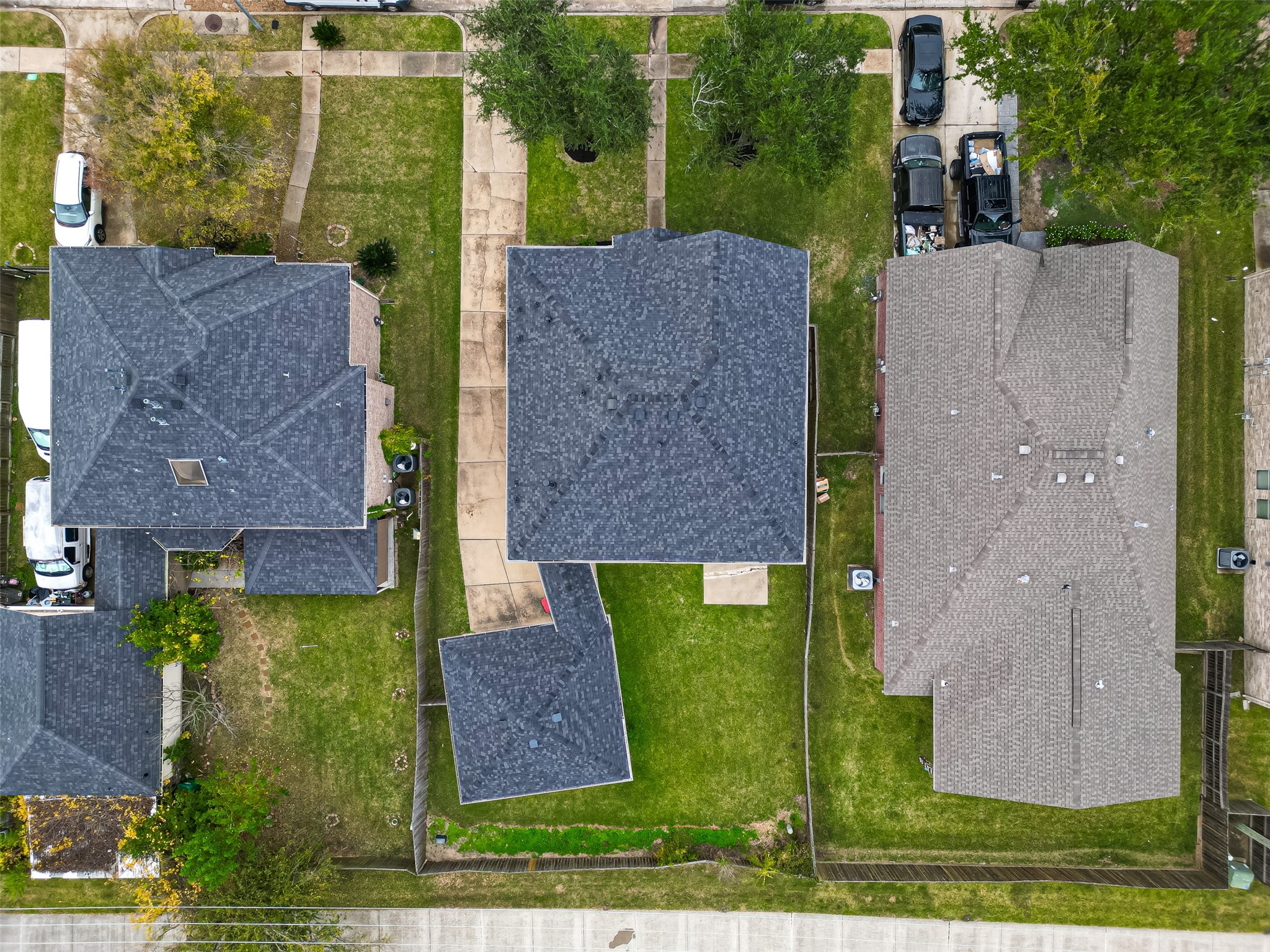 16639 Village View Trail Sugar Land, TX 77498 - Photo 44 of 50 an aerial view of a house with a yard