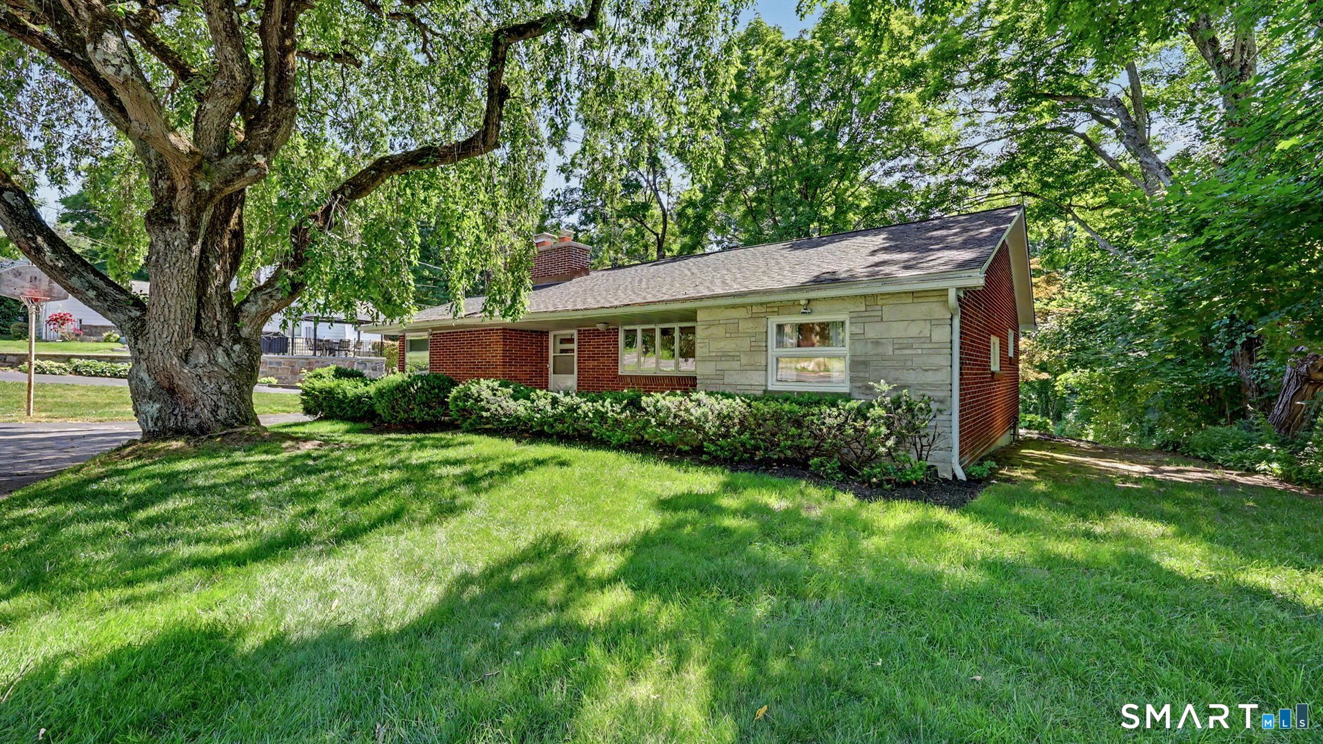 144 Maple Street Seymour, CT 06483 - Photo 2 of 40