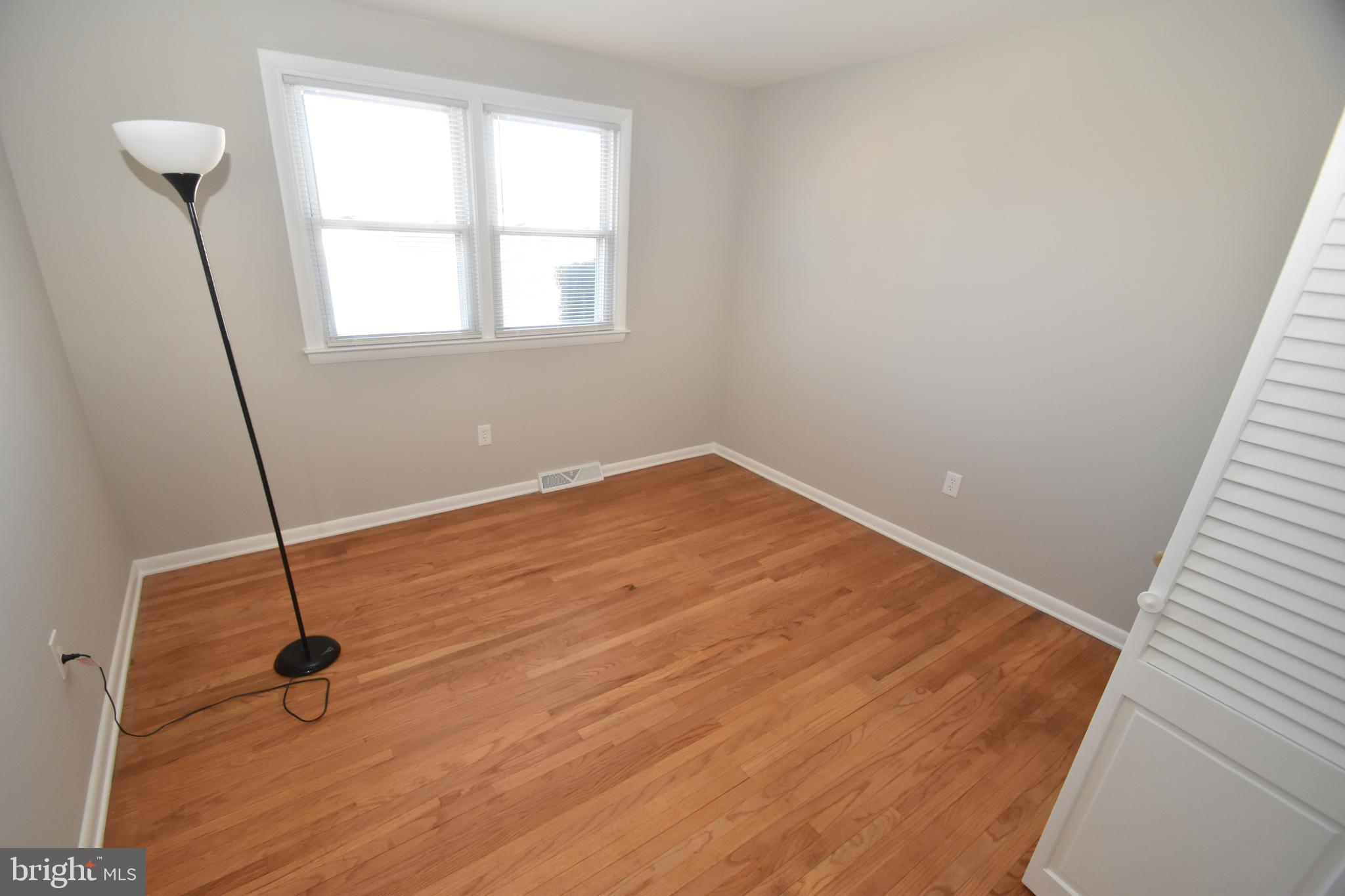 1105 Ralph Road Newark, DE 19713 - Photo 14 of 41 a room with window
