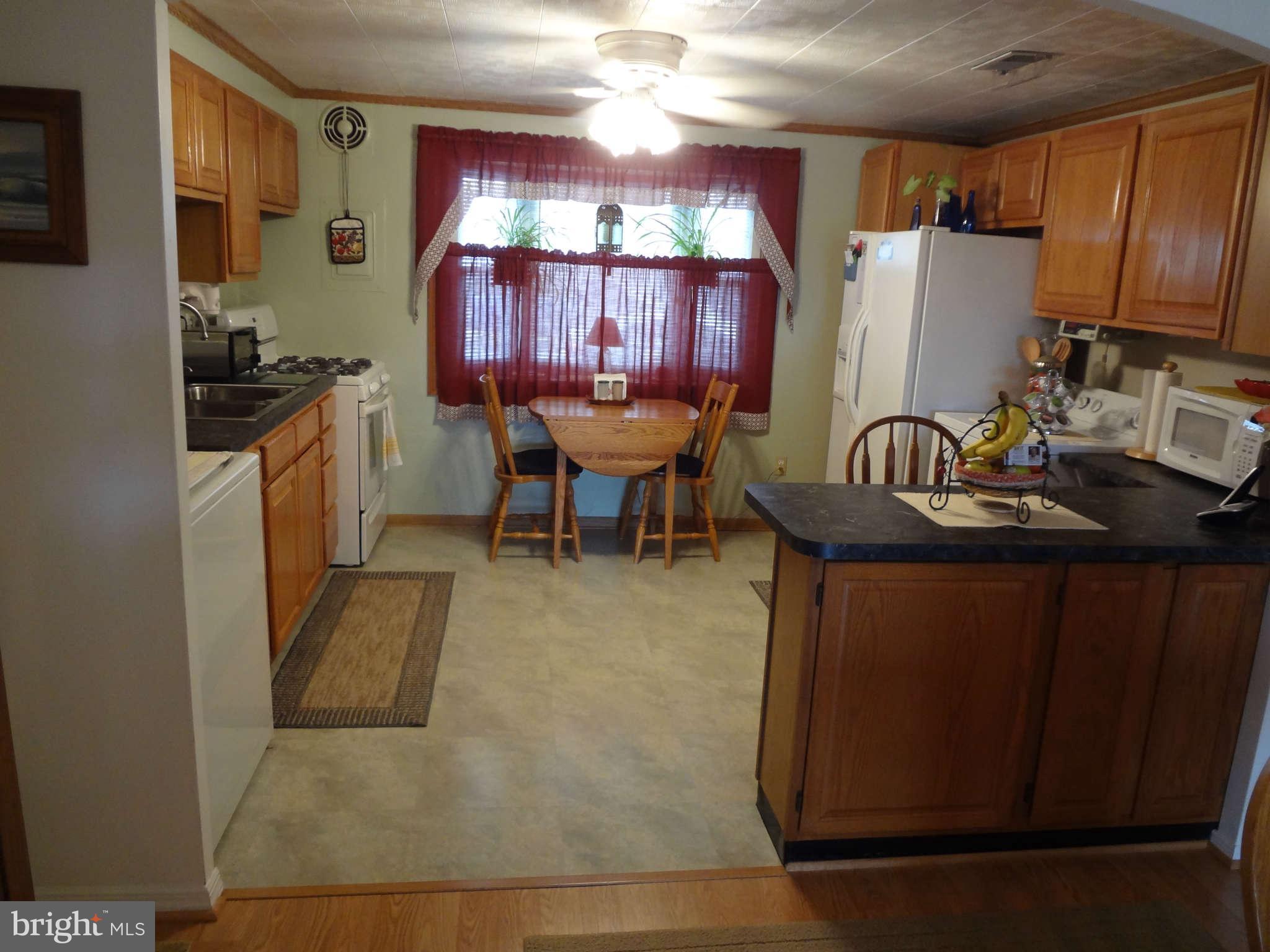 2419 Zion Road Baltimore, MD 21227 - Photo 5 of 28 Kitchen
