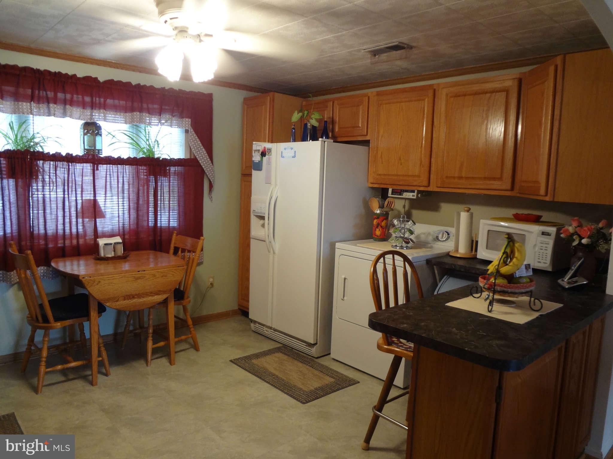 2419 Zion Road Baltimore, MD 21227 - Photo 6 of 28 Kitchen
