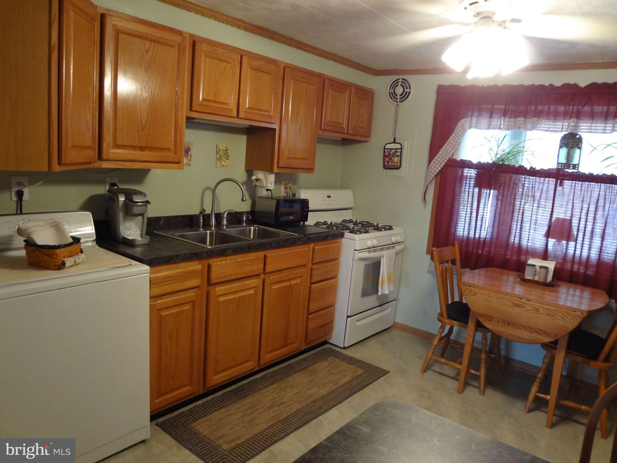 2419 Zion Road Baltimore, MD 21227 - Photo 7 of 28 Kitchen