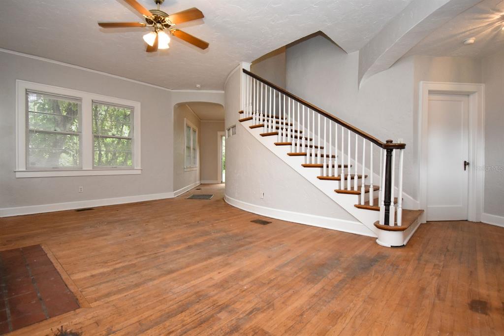 949 Southwest 13th Street Gainesville, FL 32601 - Photo 12 of 49