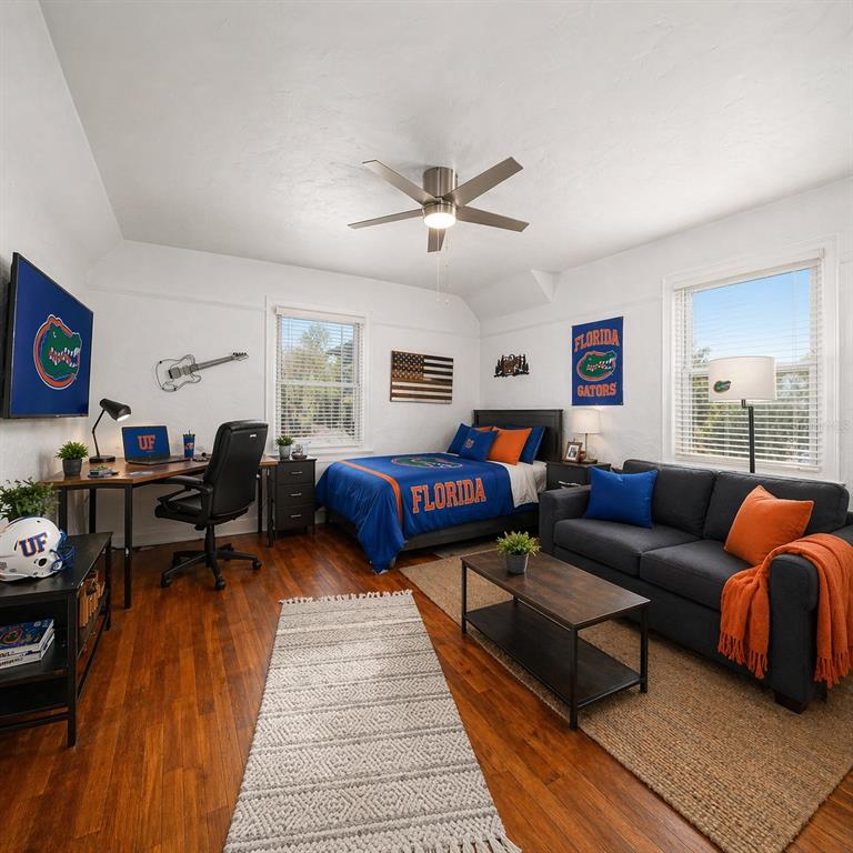 949 Southwest 13th Street Gainesville, FL 32601 - Photo 15 of 49