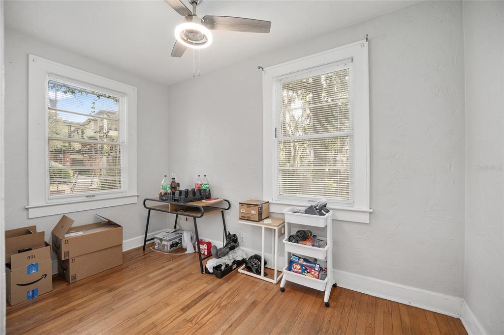 949 Southwest 13th Street Gainesville, FL 32601 - Photo 19 of 49