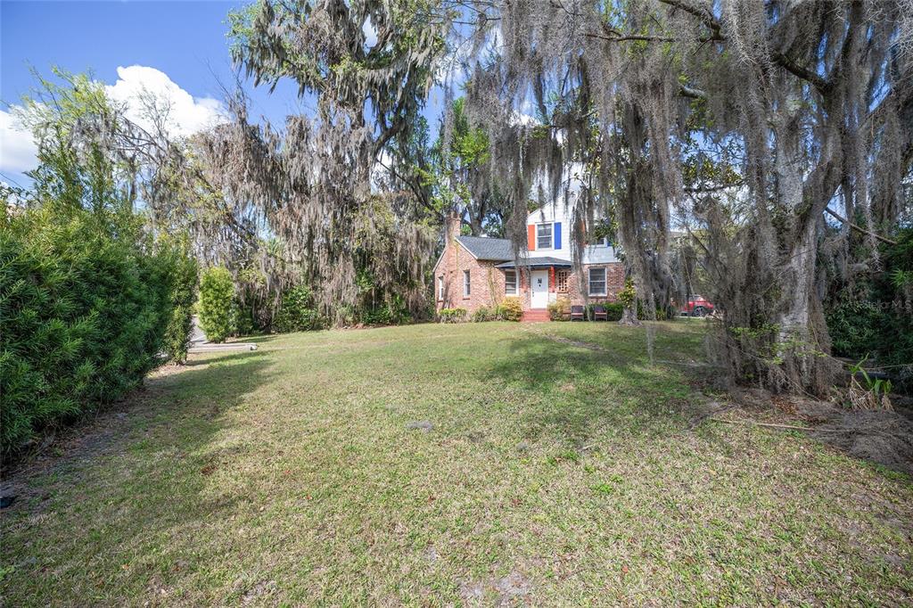 949 Southwest 13th Street Gainesville, FL 32601 - Photo 23 of 49