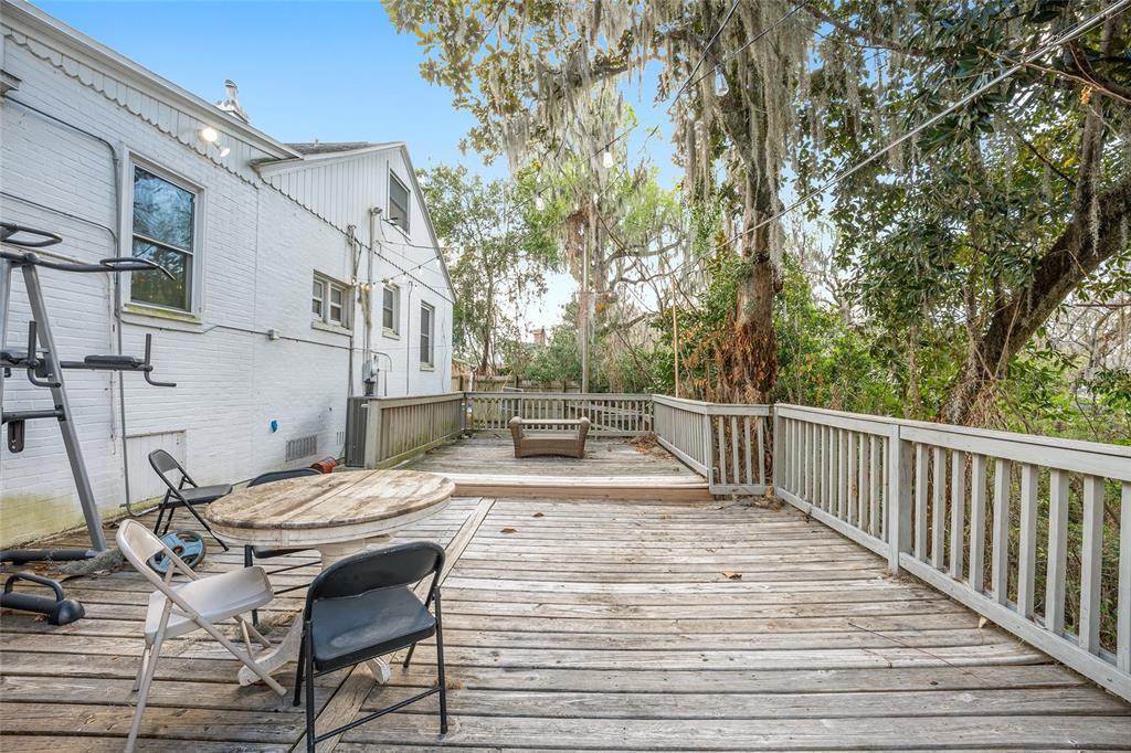 949 Southwest 13th Street Gainesville, FL 32601 - Photo 46 of 49