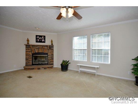 1064 Sharon Ridge Road Fairview, NC 28730 - Photo 7 of 12 Gallery Image 7