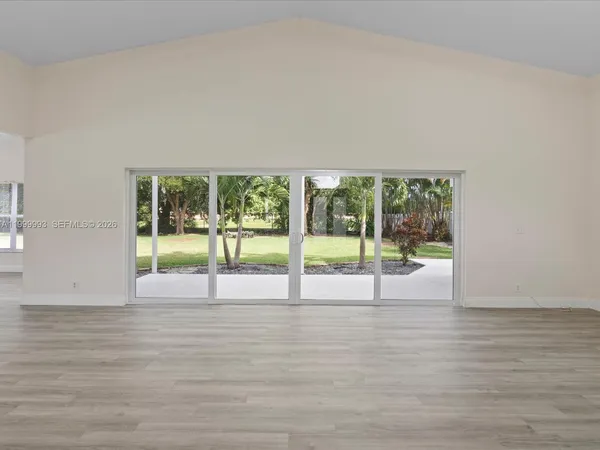 $4,980 | 1124 Northwest 130th Terrace, Unit 1124, Sunrise, FL 33323