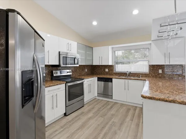 $4,980 | 1124 Northwest 130th Terrace, Unit 1124, Sunrise, FL 33323