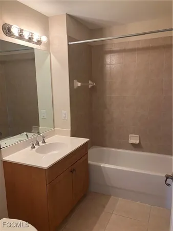 $1,450 | 2904 Tuscan Drive, Unit 303, Cape Coral, FL 33909