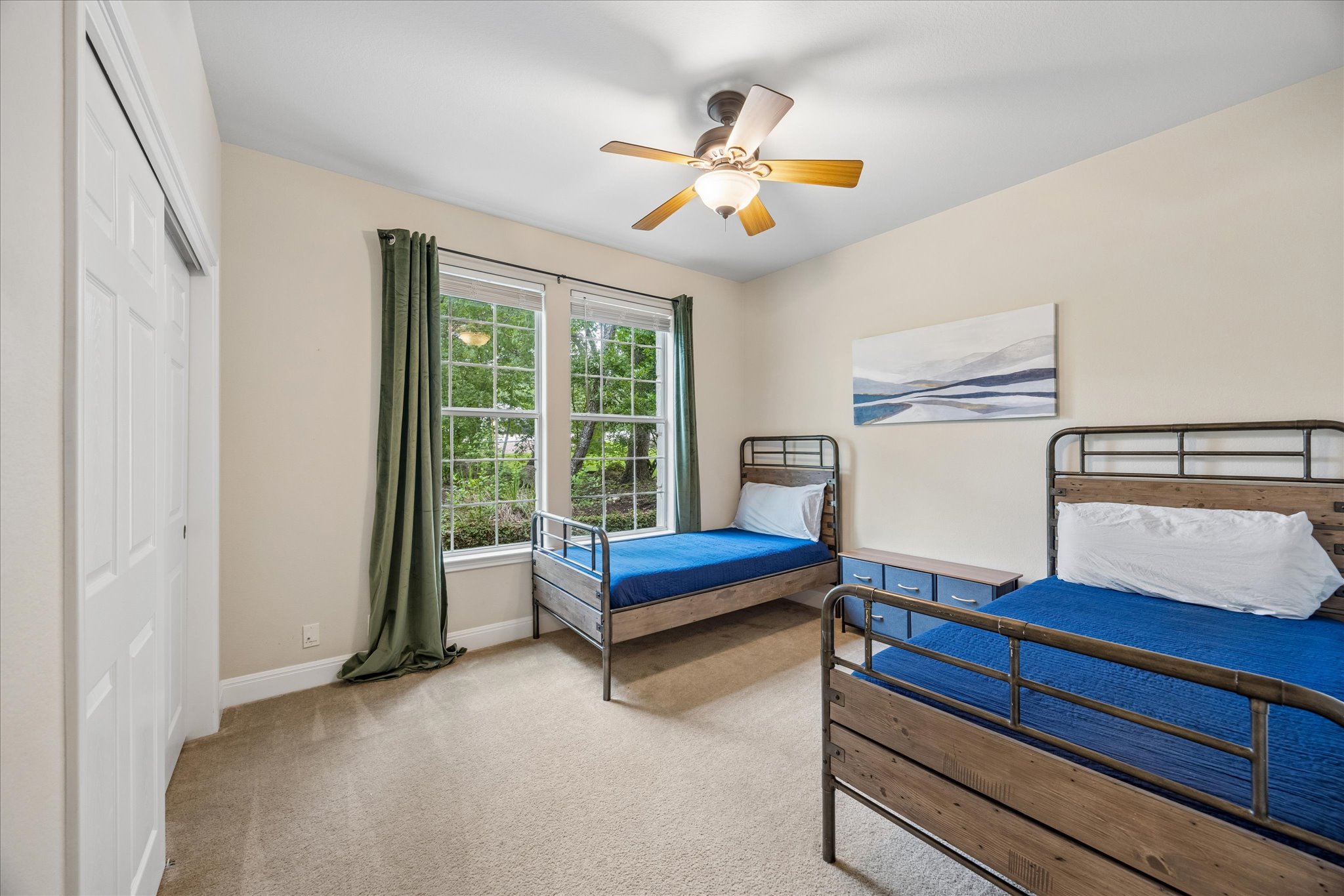 313 South Flamingo Drive Austin, TX 78734 - Photo 19 of 24 Can remove 1 twin bed if preferred. 2 twin beds.