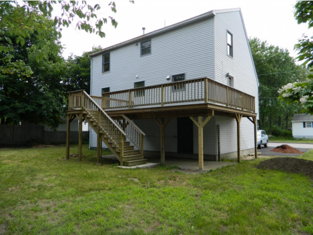60 Ruth Avenue Manchester, NH 03109 - Photo 2 of 28