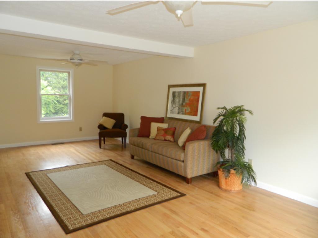 60 Ruth Avenue Manchester, NH 03109 - Photo 15 of 28