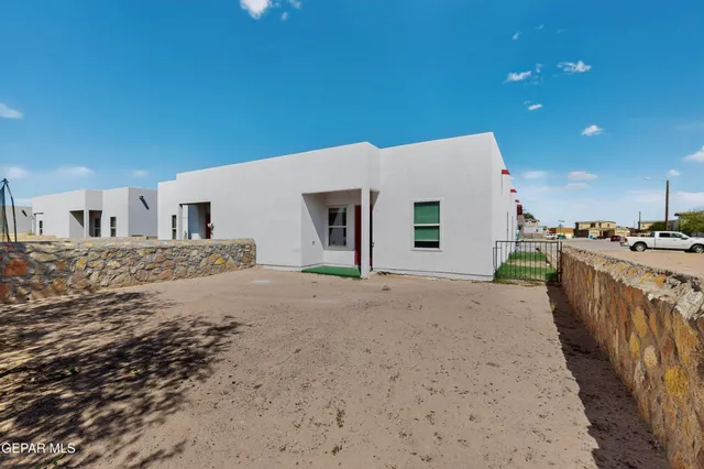 $189,000 | 813 TS Daniel Cadena Drive, Unit A, El Paso, TX 79927