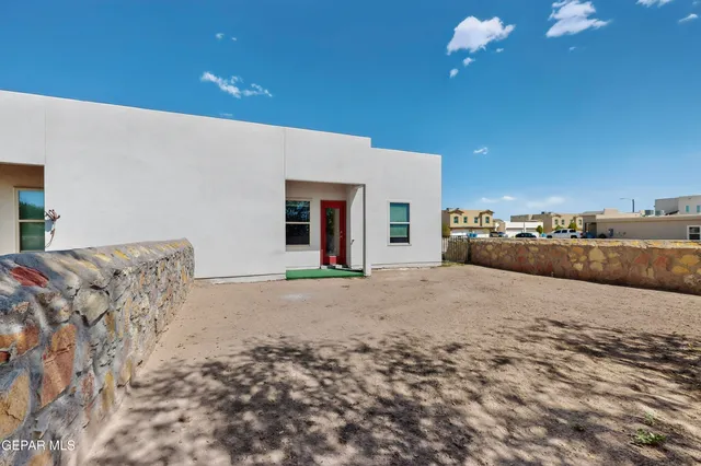 $189,000 | 813 TS Daniel Cadena Drive, Unit A, El Paso, TX 79927
