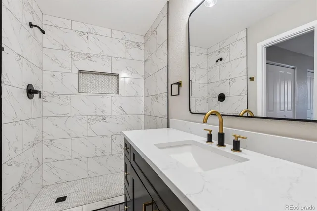 $469,000 | 1140 Parker Drive, Longmont, CO 80501