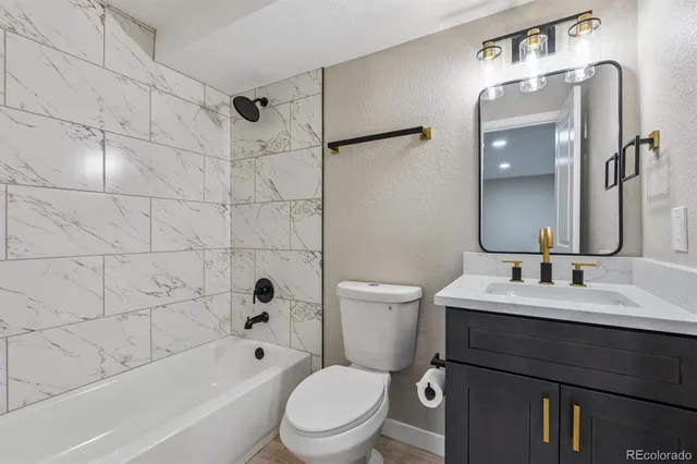 $469,000 | 1140 Parker Drive, Longmont, CO 80501