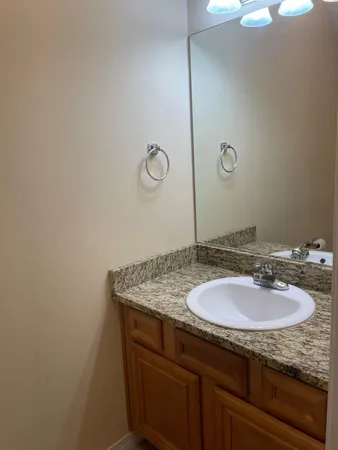 $1,760 | 862 Fairview Drive, Unit B, Fort Walton Beach, FL 32547