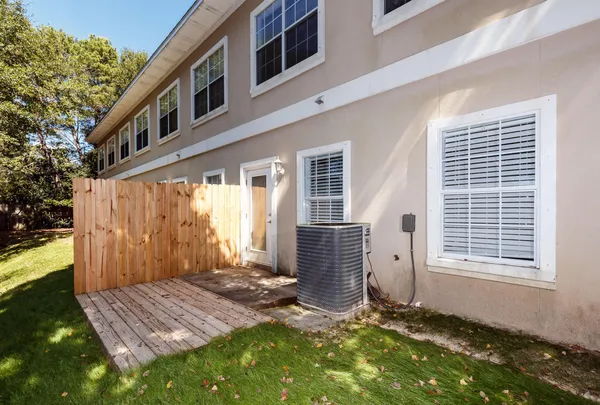 $1,760 | 862 Fairview Drive, Unit B, Fort Walton Beach, FL 32547