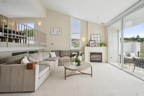 $2,050,000 | 121 Red Hill Circle, Tiburon, CA 94920