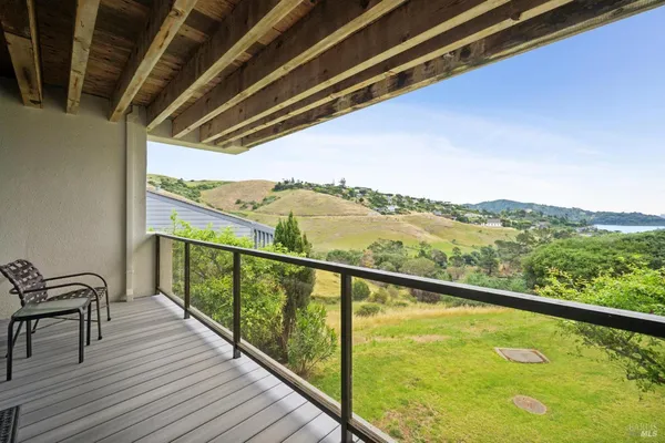 $2,050,000 | 121 Red Hill Circle, Belvedere Tiburon, CA 94920
