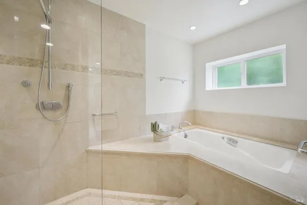 $2,050,000 | 121 Red Hill Circle, Belvedere Tiburon, CA 94920