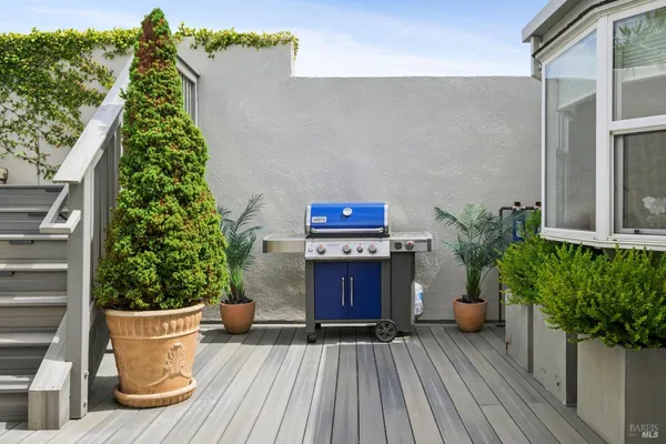 $2,050,000 | 121 Red Hill Circle, Belvedere Tiburon, CA 94920